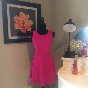 LuLu’s Magenta Open-Back Dress